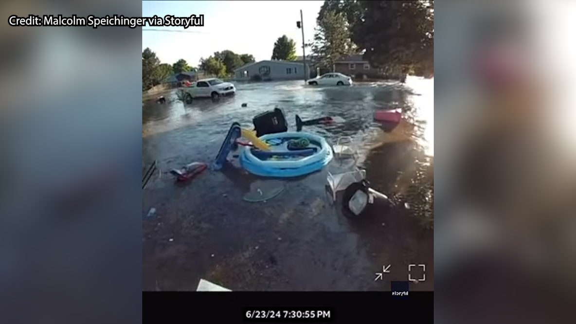 Disastrous flooding in South Dakota lakeside neighborhood